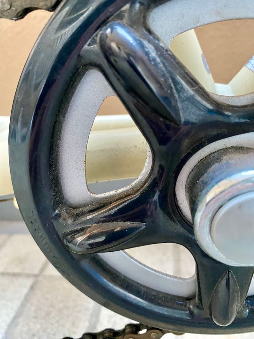 直接引き渡しコーダーブルーム　asson J20ホワイト。名古屋市栄