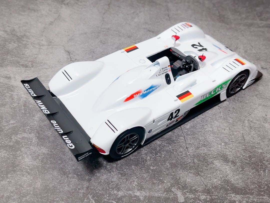 京商 1/18  V12 LMR 1999 SEBRING Winner