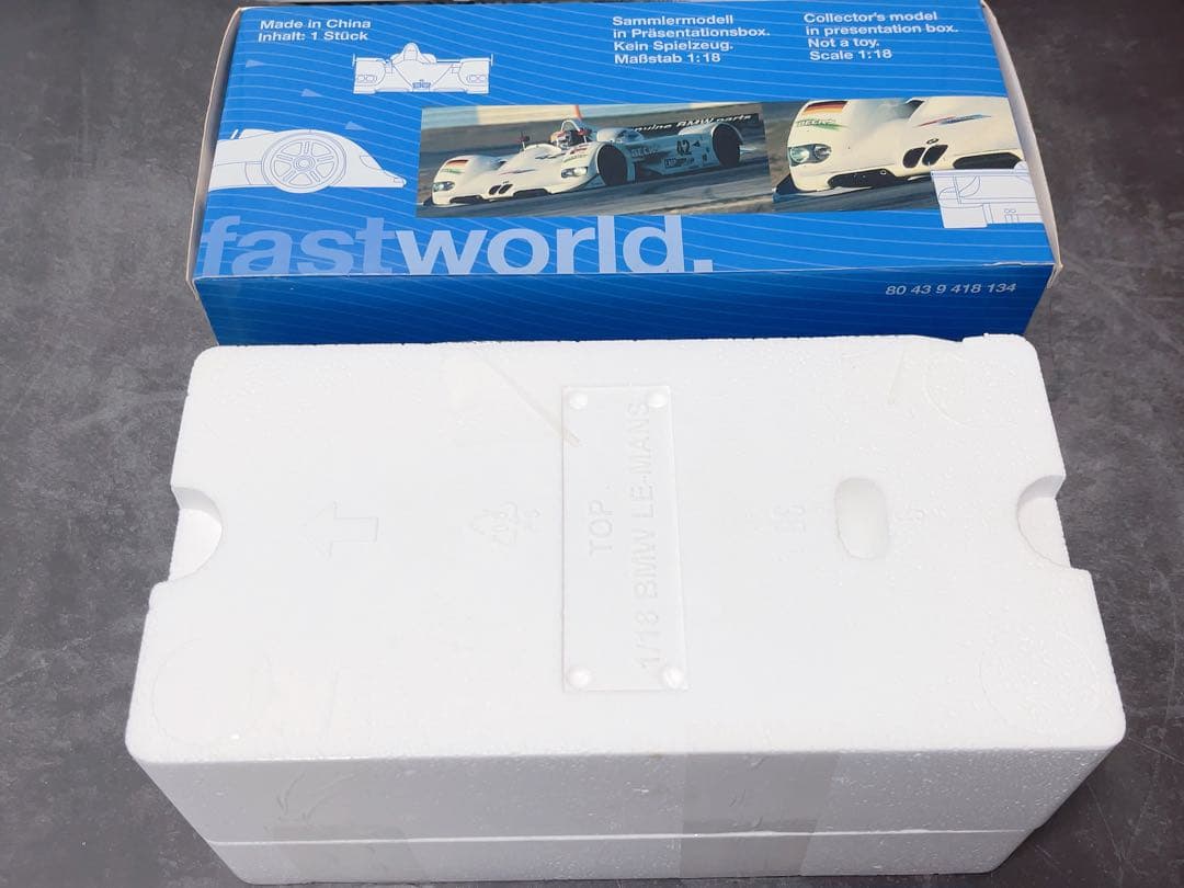 京商 1/18  V12 LMR 1999 SEBRING Winner