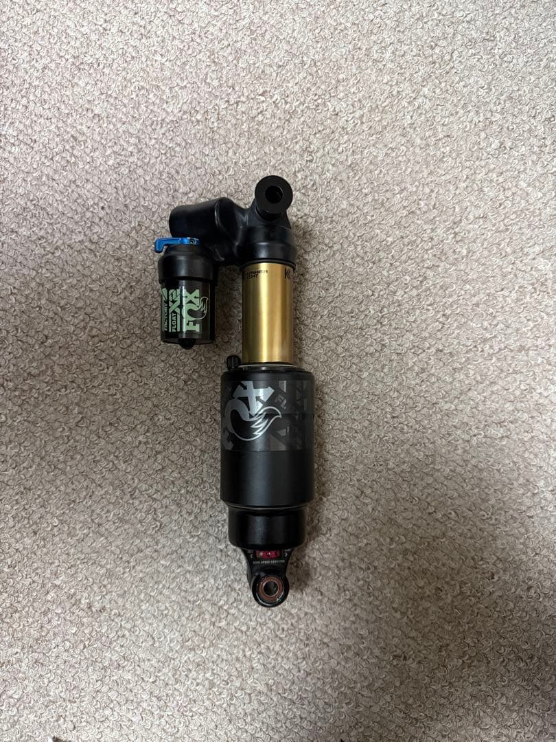 FOX FLOAT X2 リアサスペンション