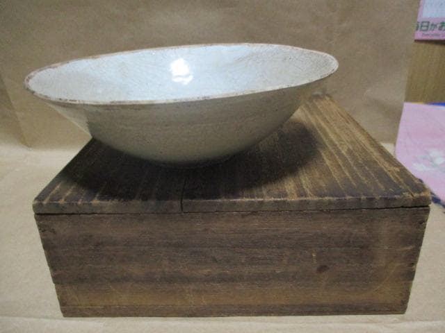 中国　南宋　鳳凰文唐草文青白磁鉢　古箱付き　I31-1