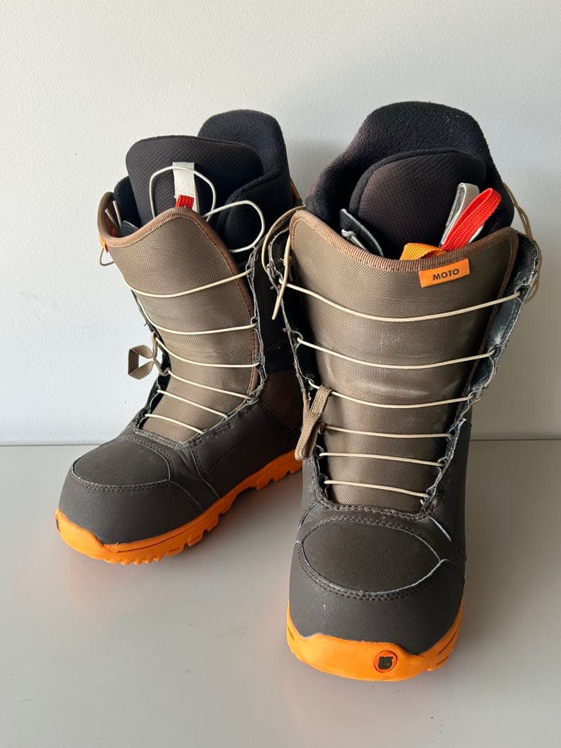 バートンスノーボードブーツMOTO-ASIAN FIT 25.5cm