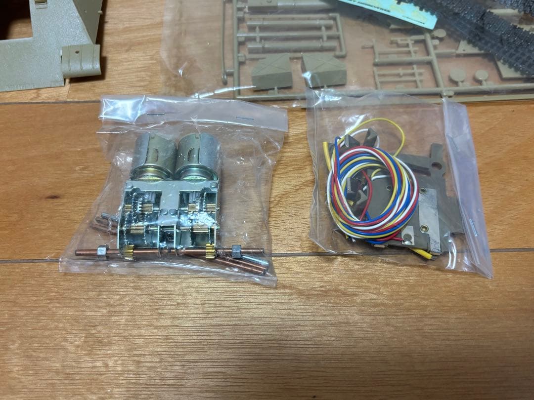 タミヤ 1/35 ドイツ陸軍 ロンメル襲撃砲戦車 リモコンタンク 未組立