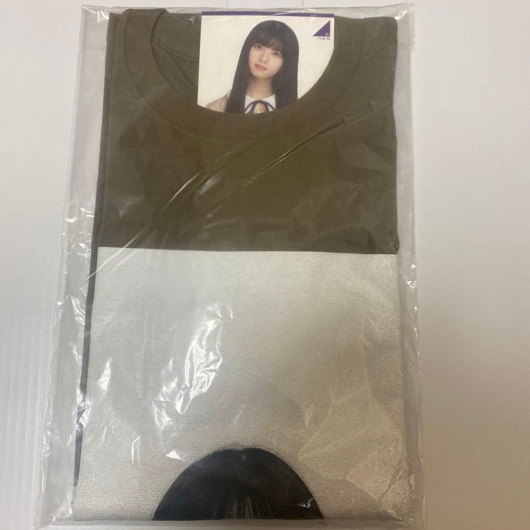 齋藤飛鳥さん　サイン入り　アイドル　シャツ