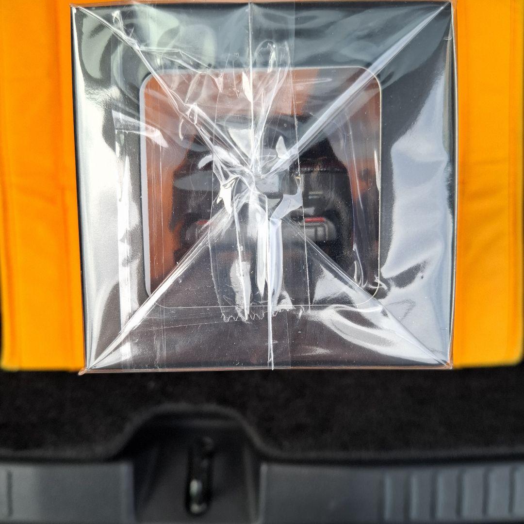 トヨタ新型RAV4 ミニカー1/30アドベンチャー　カラーアーバンロック未開封