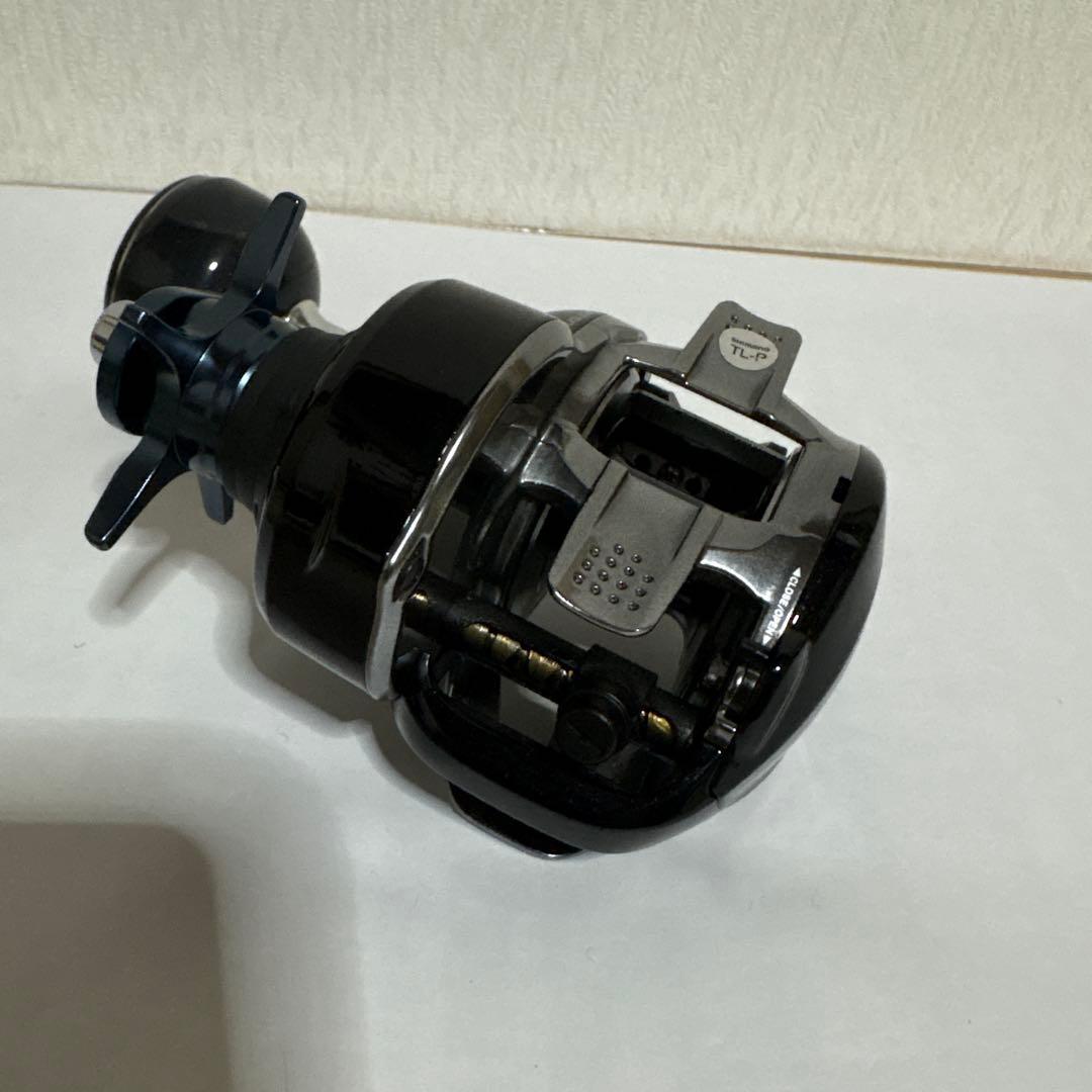 シマノ グラップラー　301HG 釣具　リール　ルアー