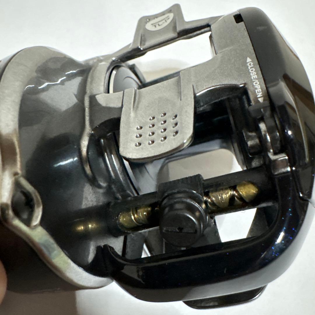 シマノ グラップラー　301HG 釣具　リール　ルアー