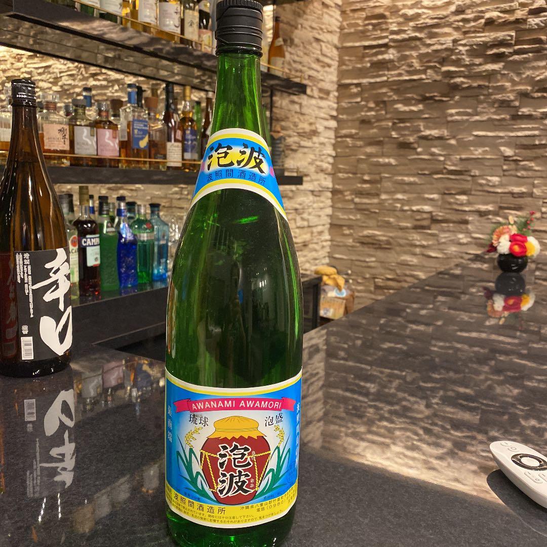 幻の泡盛　泡波　一升瓶　希少価値　新品未開封