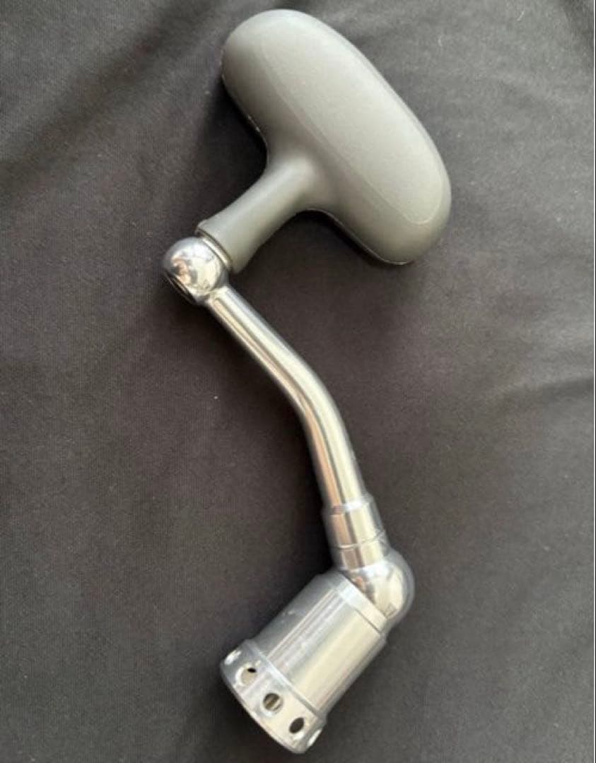 DAIWA SALTIGA Z4500 リール 専用ケース付き