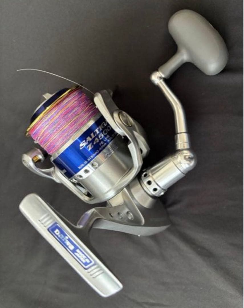 DAIWA SALTIGA Z4500 リール 専用ケース付き