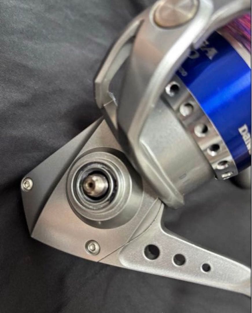 DAIWA SALTIGA Z4500 リール 専用ケース付き