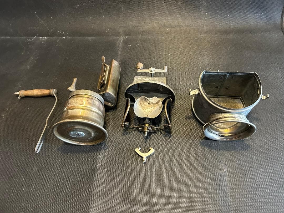 カーバイトランプ実機 磯村産業 みつびし信号燈