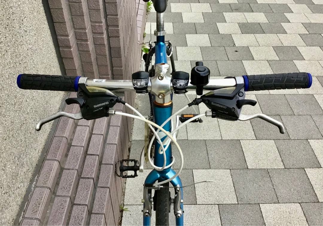 GIANT エスケープ クロスバイク ESCAPE R3 M 24段　東京