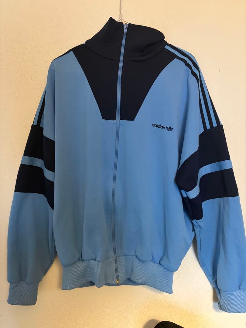 adidas トラックジャケット ジャージ 万国旗 あのちゃん