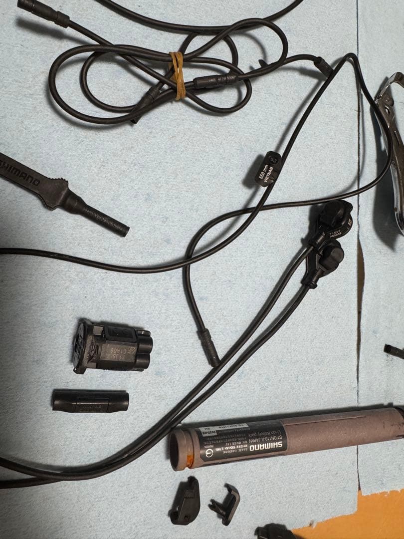 ULTEGRA Di2 R8070 コンポーネントセット スプリンタースイッチ付