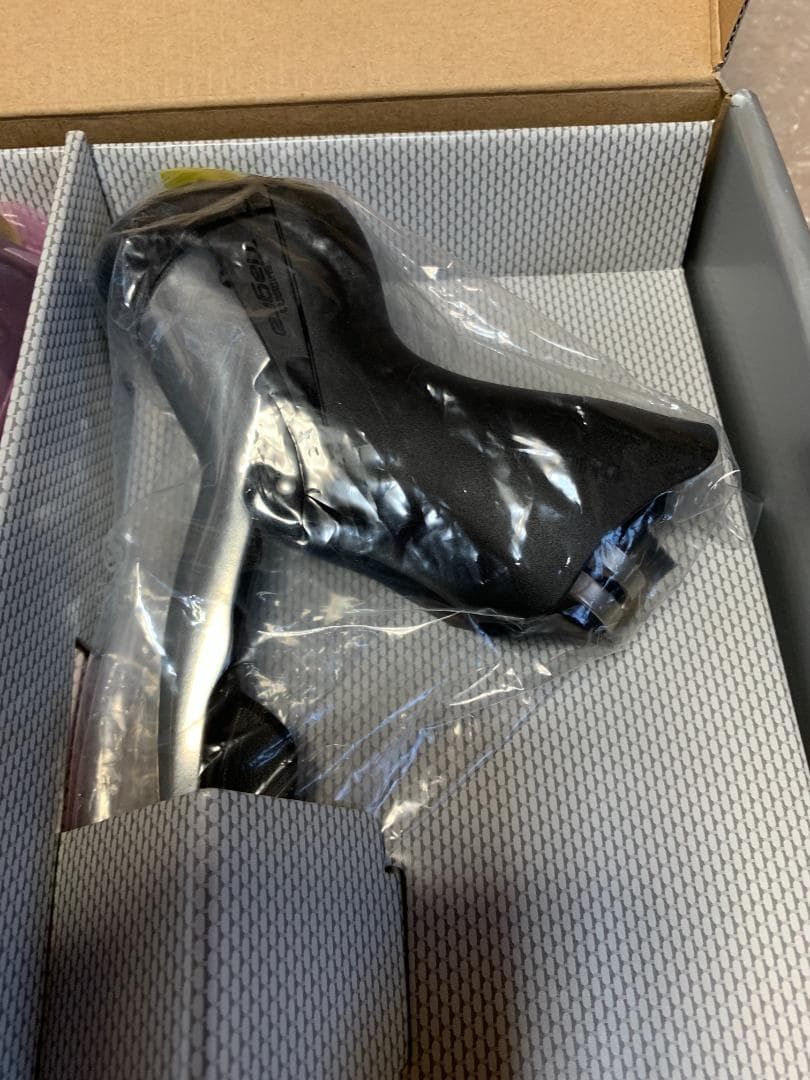 未使用　シマノ STIレバー 　Tiagra 　ST-4600 　2×10s