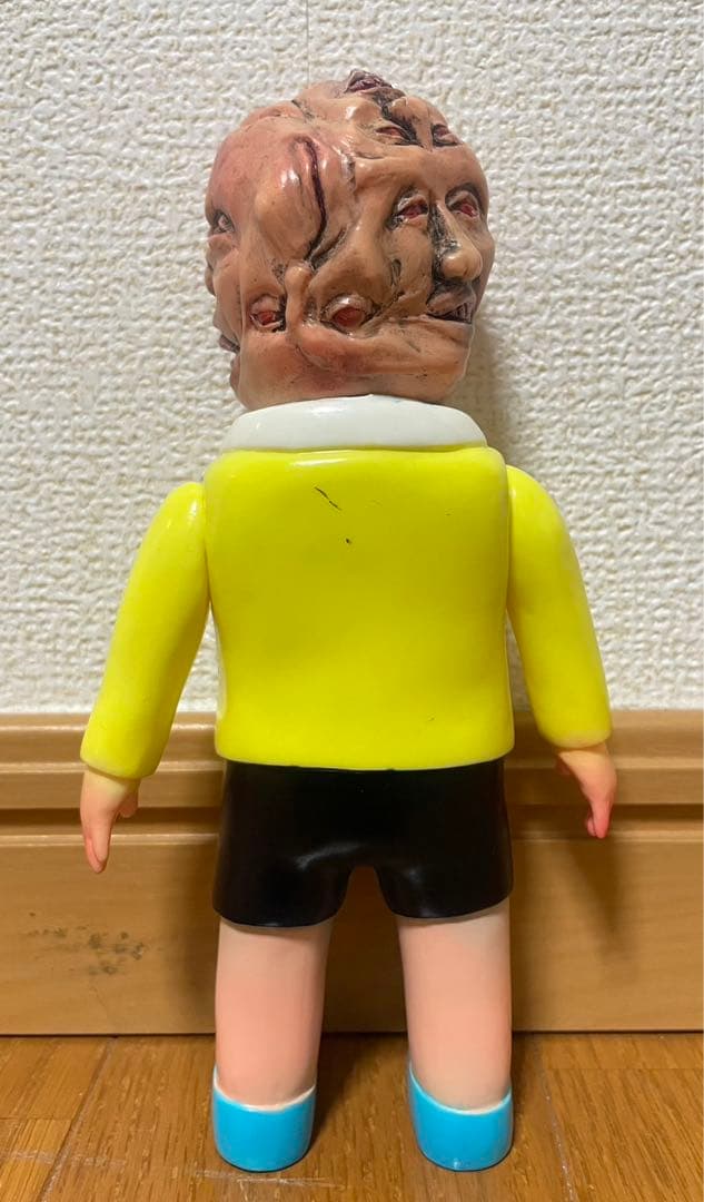 暗黒エンターテイメント　中野広道　墓場の画廊