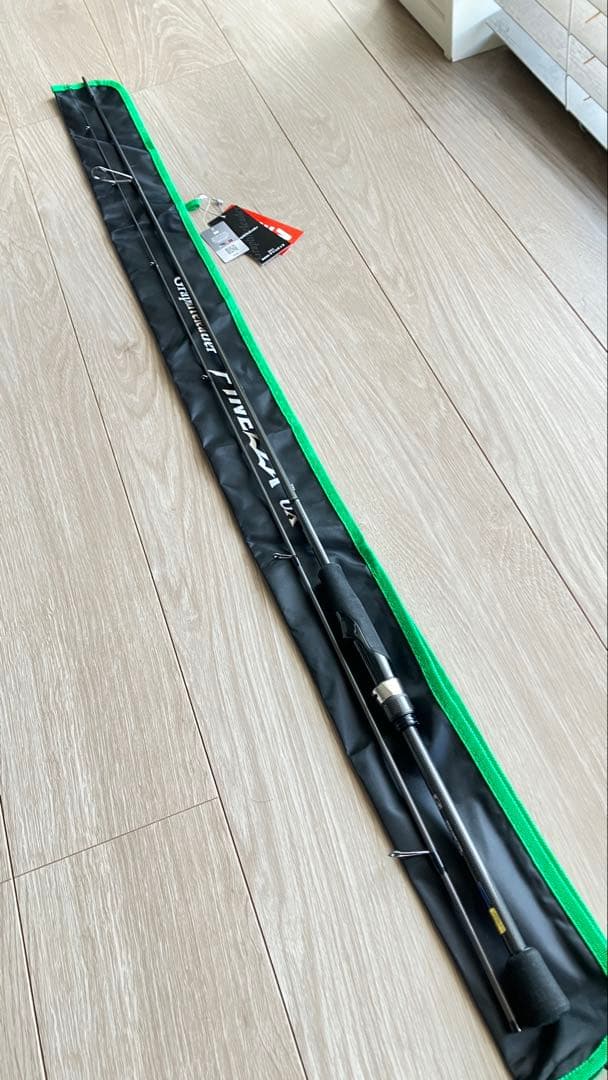 【美品】フィネッツァUX 752L-T ナチュラム限定