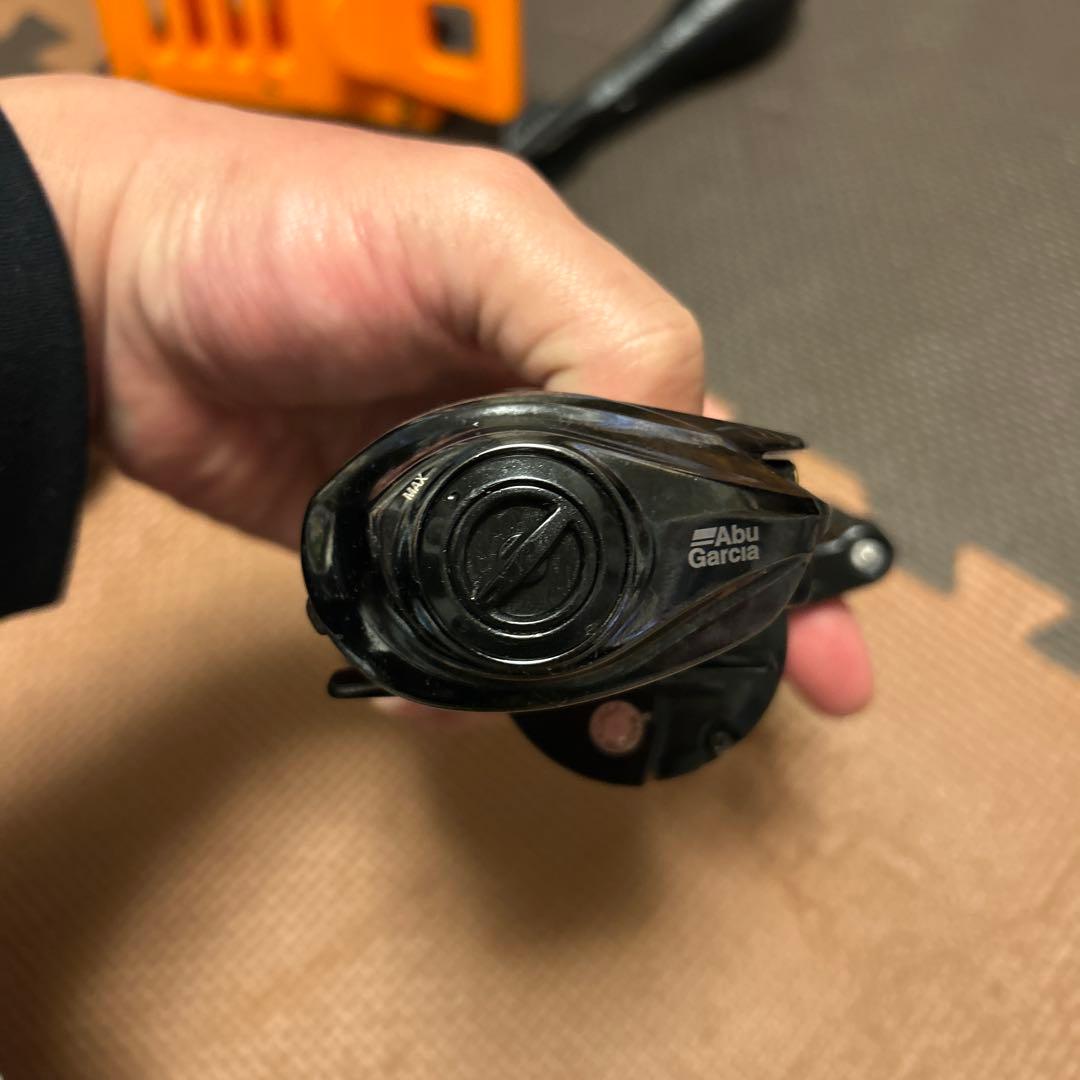 Abu Garcia BLACK 10 ベイトリール TFL 110