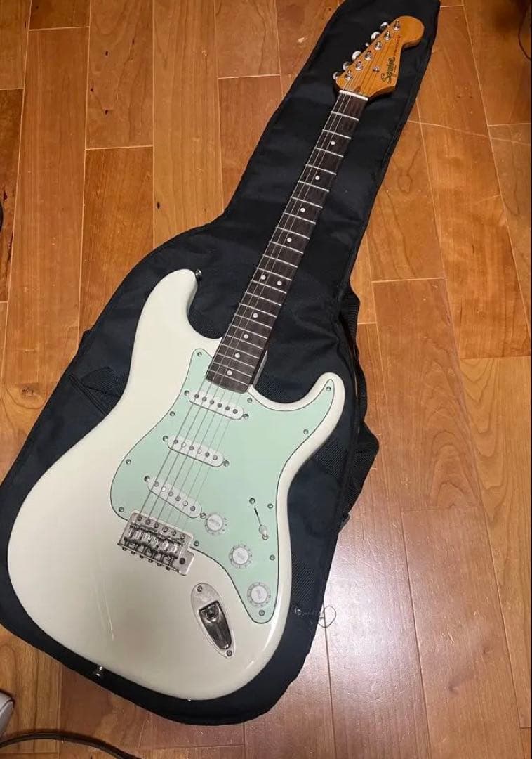 ギター FSR Squire Classic Vibe 60s Stratocaster