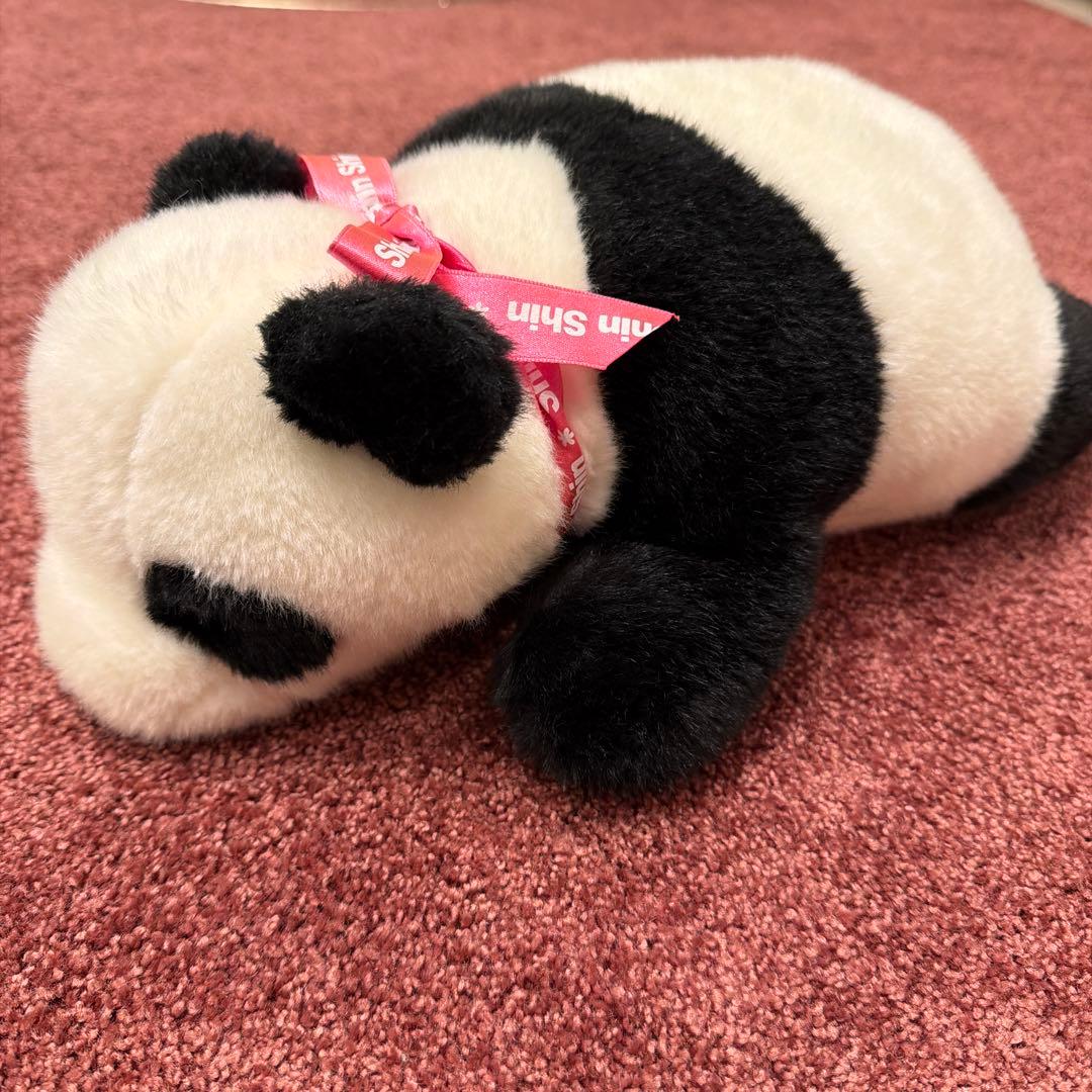 パンダのぬいぐるみ Shin Shinのネームピンクリボン付き