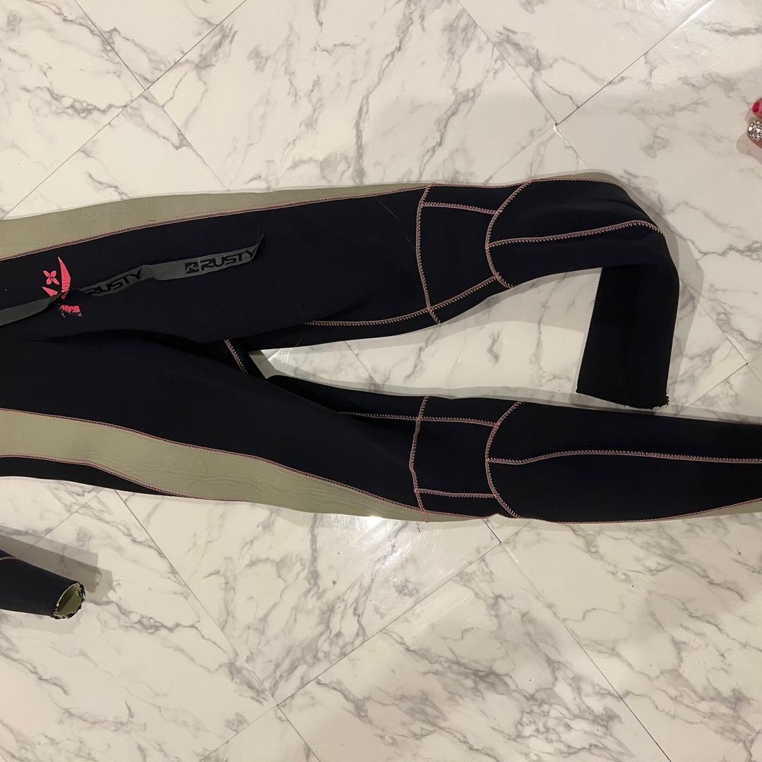 Roxy ウェットスーツ 黒・ピンク・灰色 ロングスリーブ