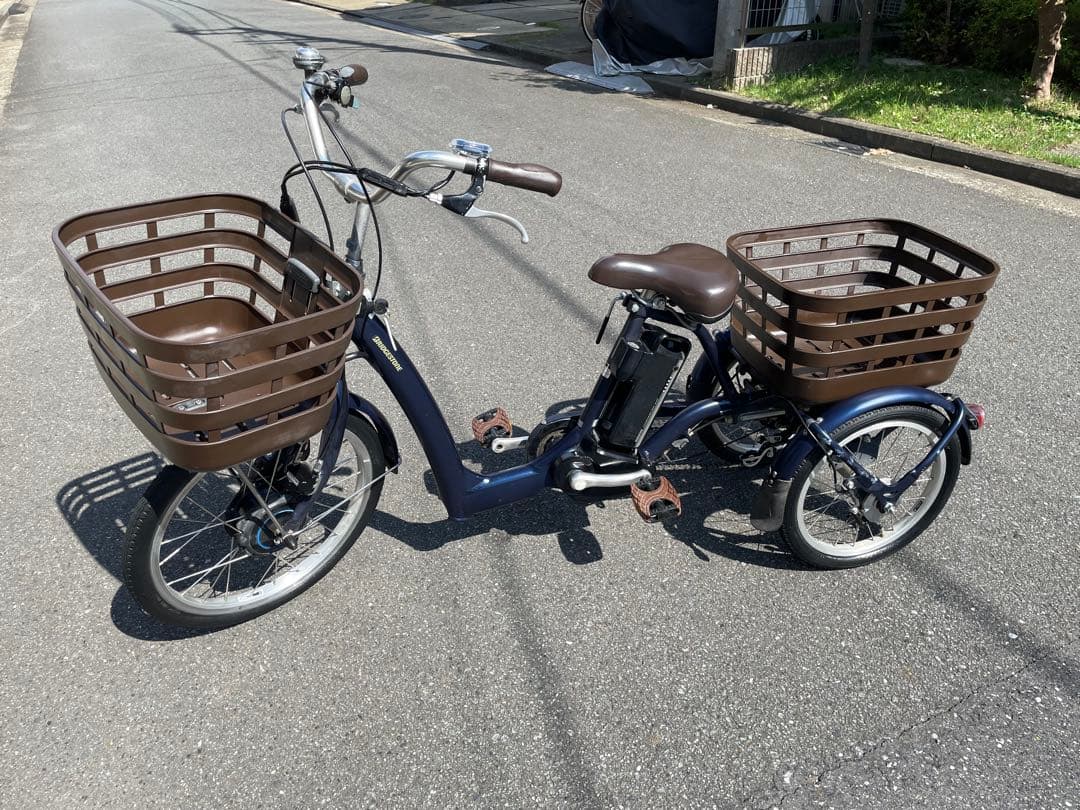 【Kenji様取置き9/2まで】三輪電動アシスト自転車ラクット　ブリヂストン