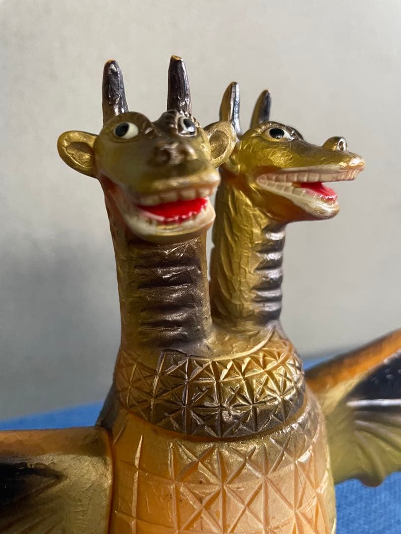 【当時物】ミウラ　パチ怪獣　キングギドラ風ソフビ　二頭