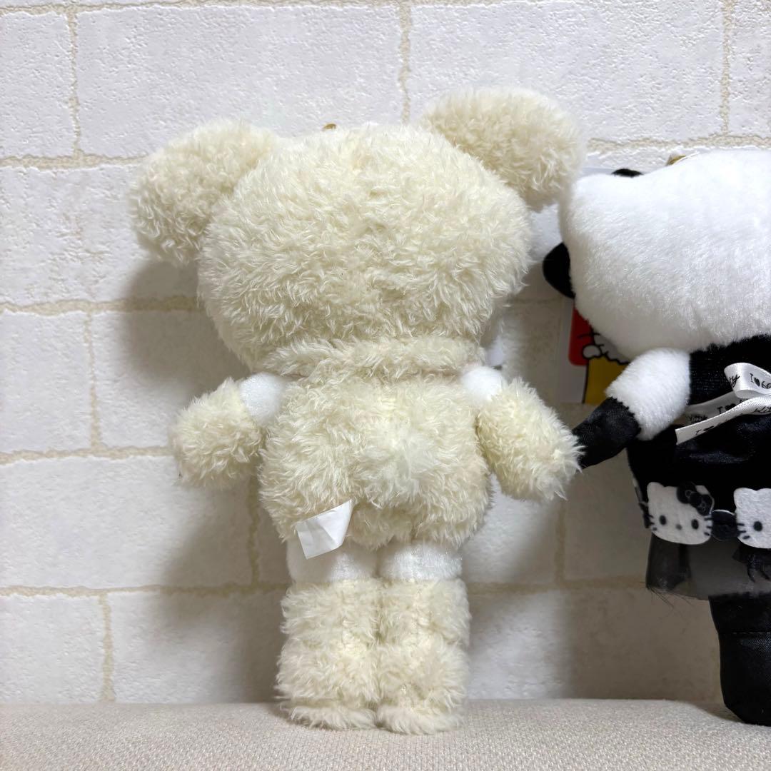 京都限定❗️ ハローキティー展　白うさぎ　モノトーンドレス　キーホルダー