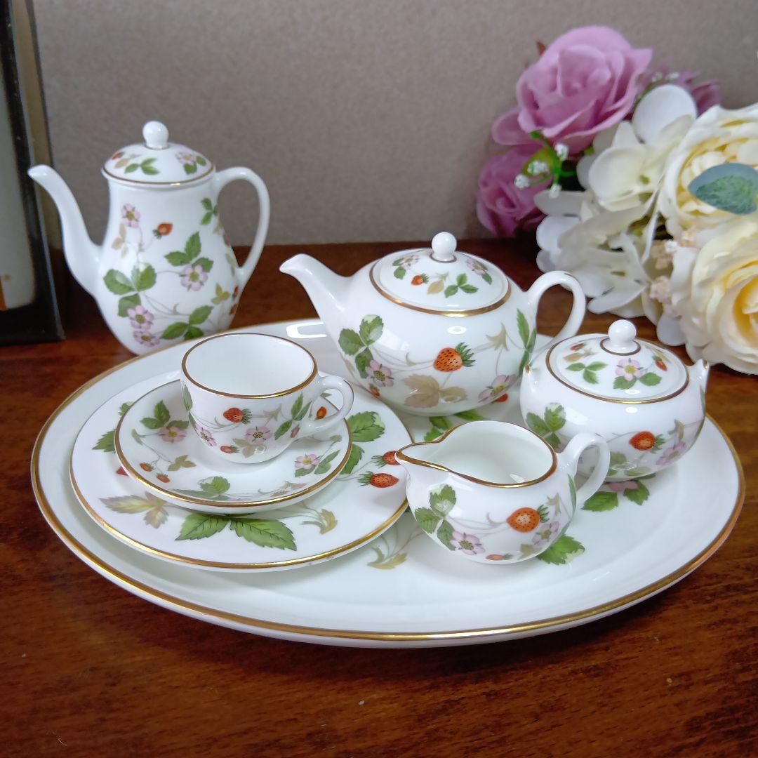 ウェッジウッド ワイルドストロベリー ミニチュアティー（コーヒー）セット