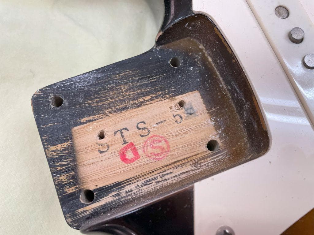 FENDER JAPAN STS54 EXTRAD エクストラッド 1987年製