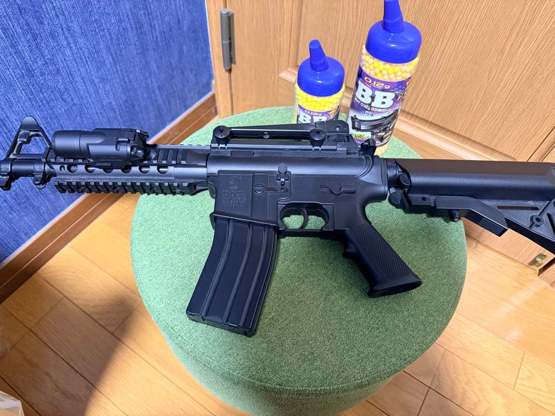 電動ガン LIGHT PRO M4 CQB ブラック＋0.12gBB弾