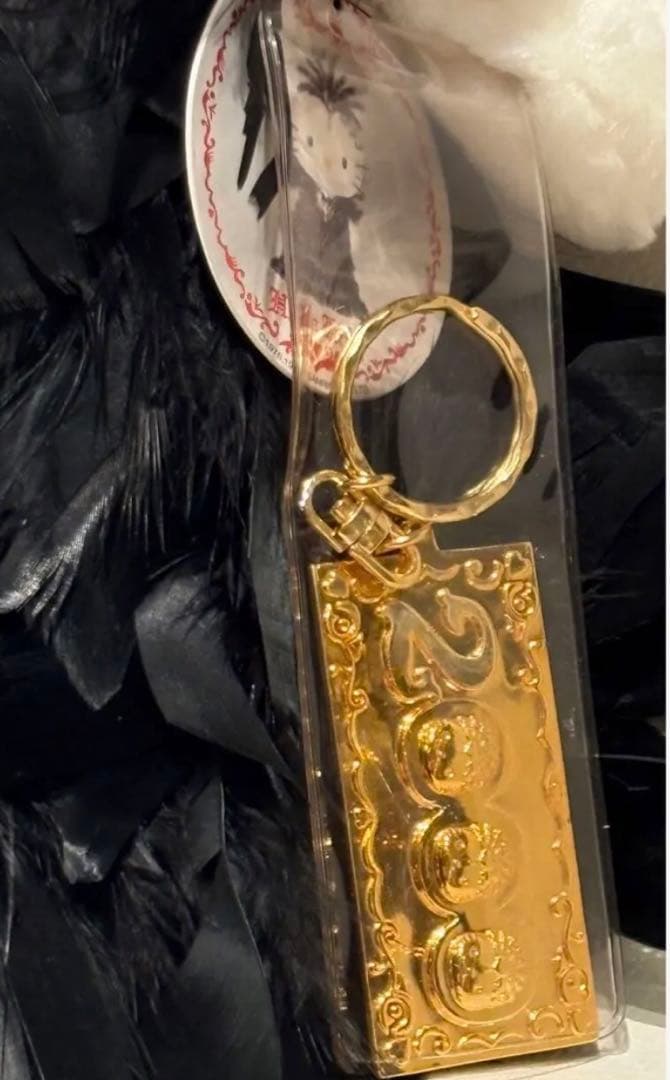 キティ ぬいぐるみ　ミレニアム➕限定キーホルダー シリアルナンバー付 新品 特大