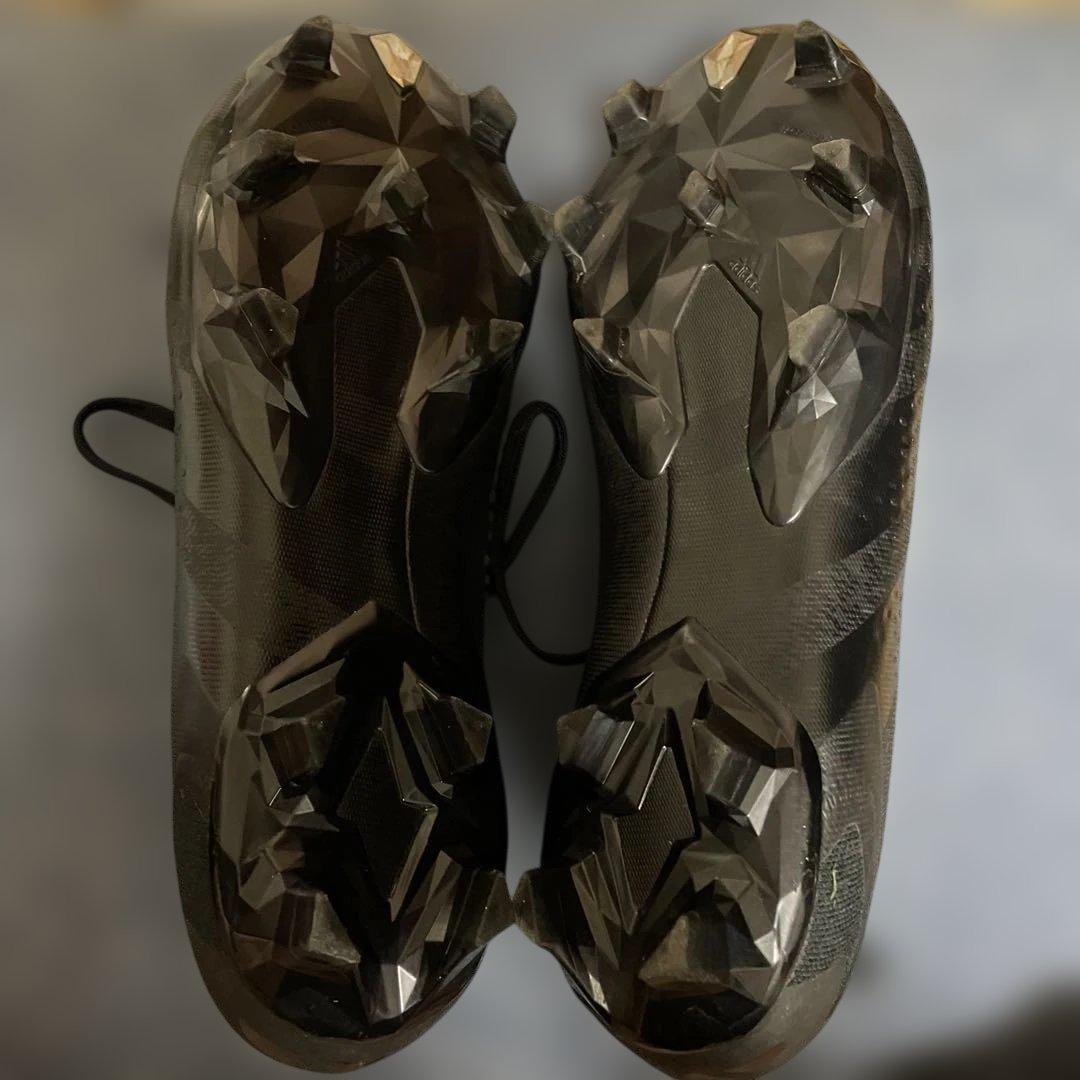 定価27,500円【アディダス】 美品サッカースパイク プレデター アキュラシー