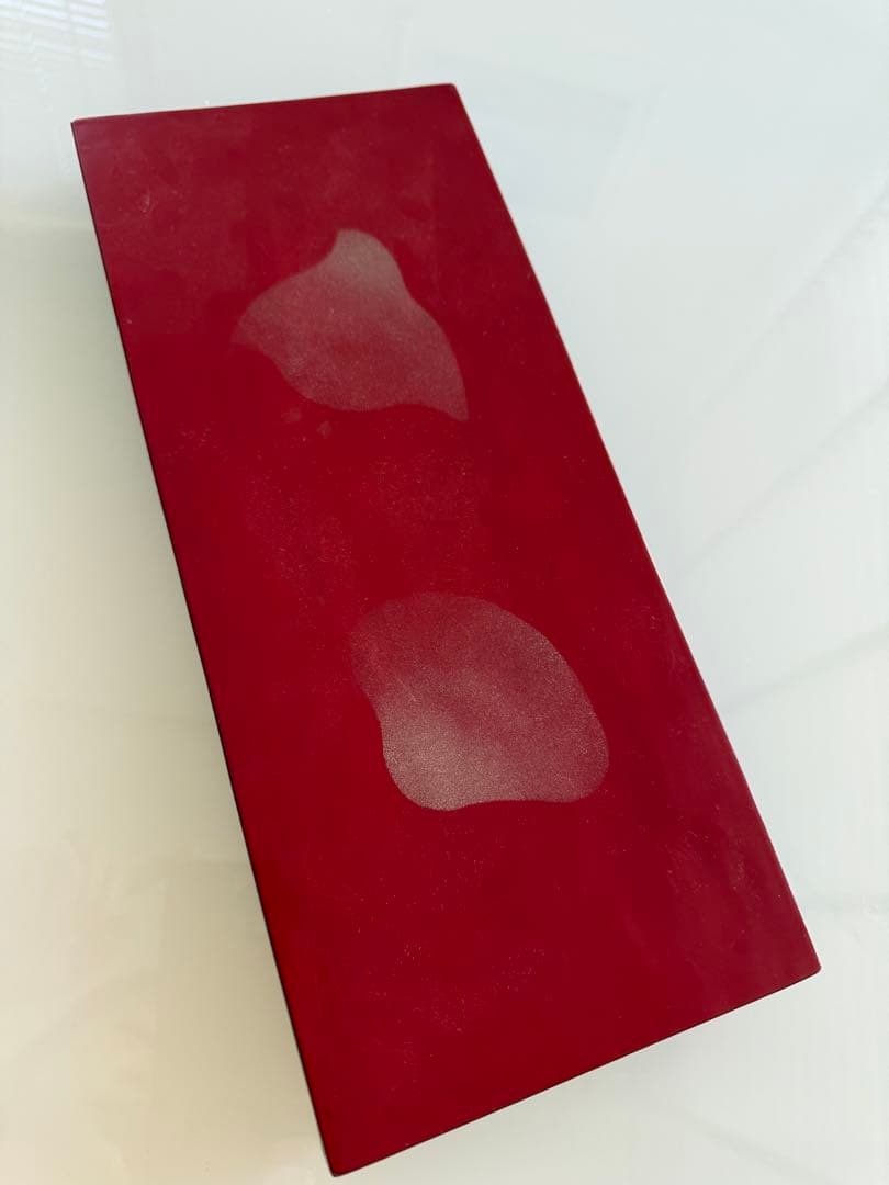 赤い漆器 盆 花と葉模様