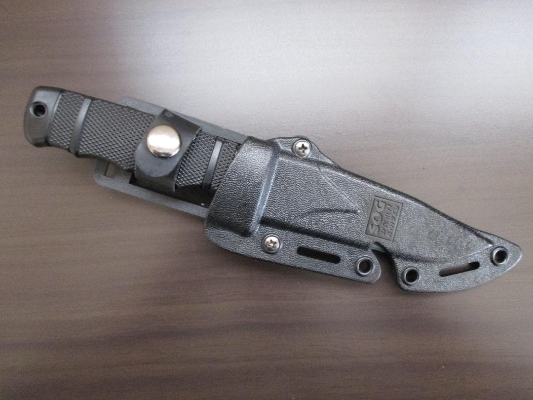 新品　完成模型品　米軍　特殊部隊　SOG SEAL PUP　タクティカルナイフ