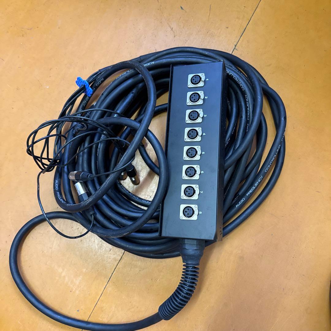8ポート メスXLRケーブル