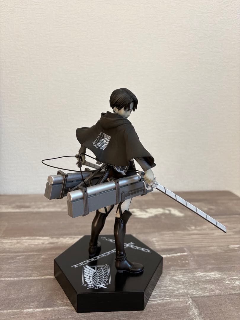 【限定品】 進撃の巨人 一番くじ くじ奪還作戦 ダブルチャンス リヴァイ