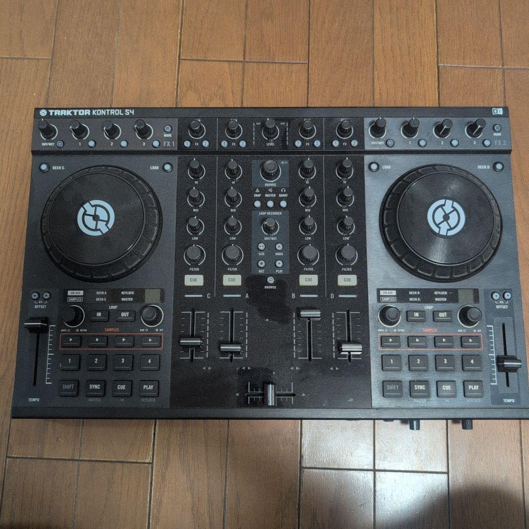 DJ機材 NI Traktor Kontrol S4
