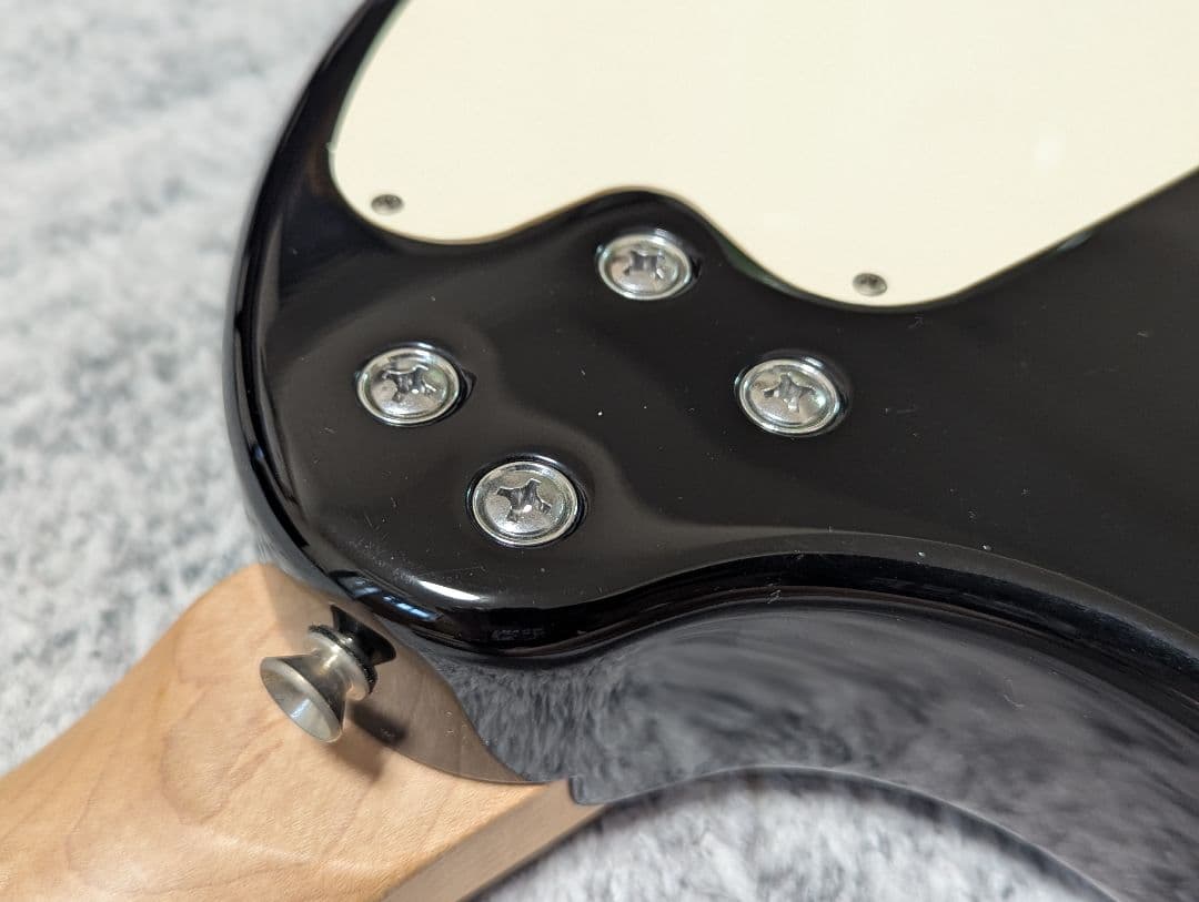 ZO-3 ブラック　美品・動作確認済み　FERNANDES　アンプ内蔵ギター