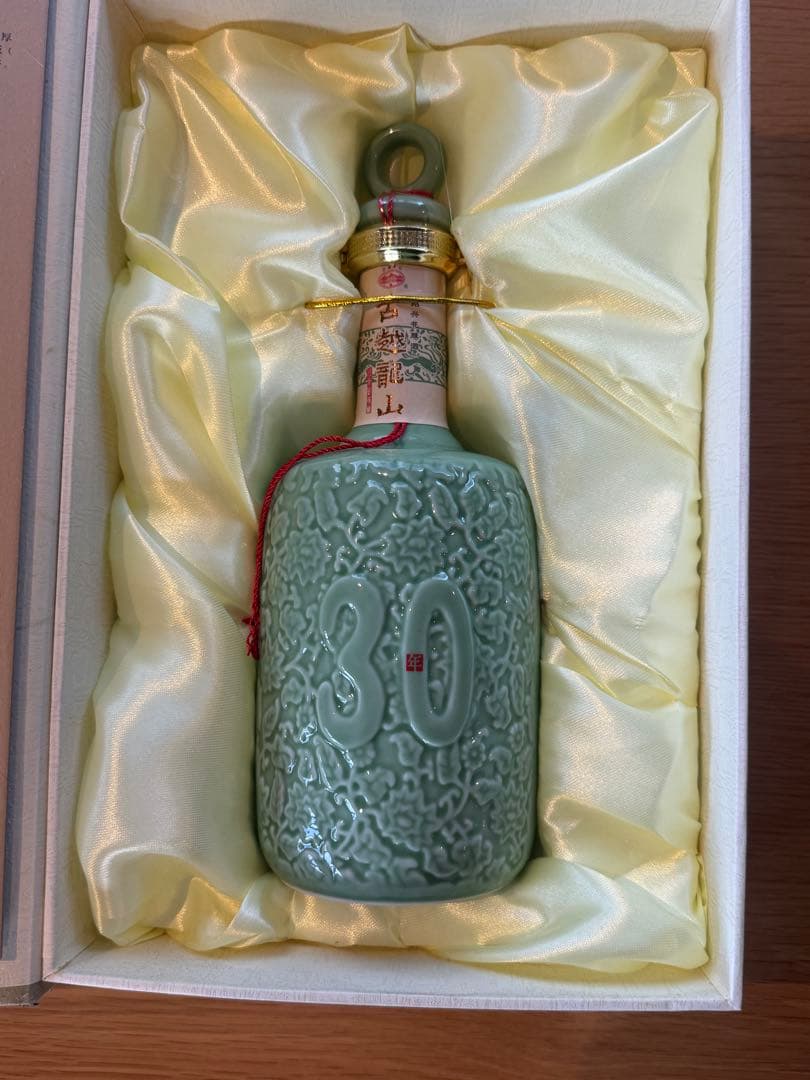 古越龍山 陳醸30年（壺）紹興酒 500ml