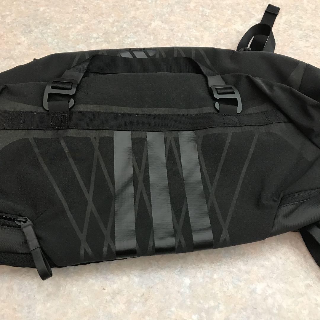adidas アディダス　ゴルフ　バッグ　新品　タグ付　定価17600円