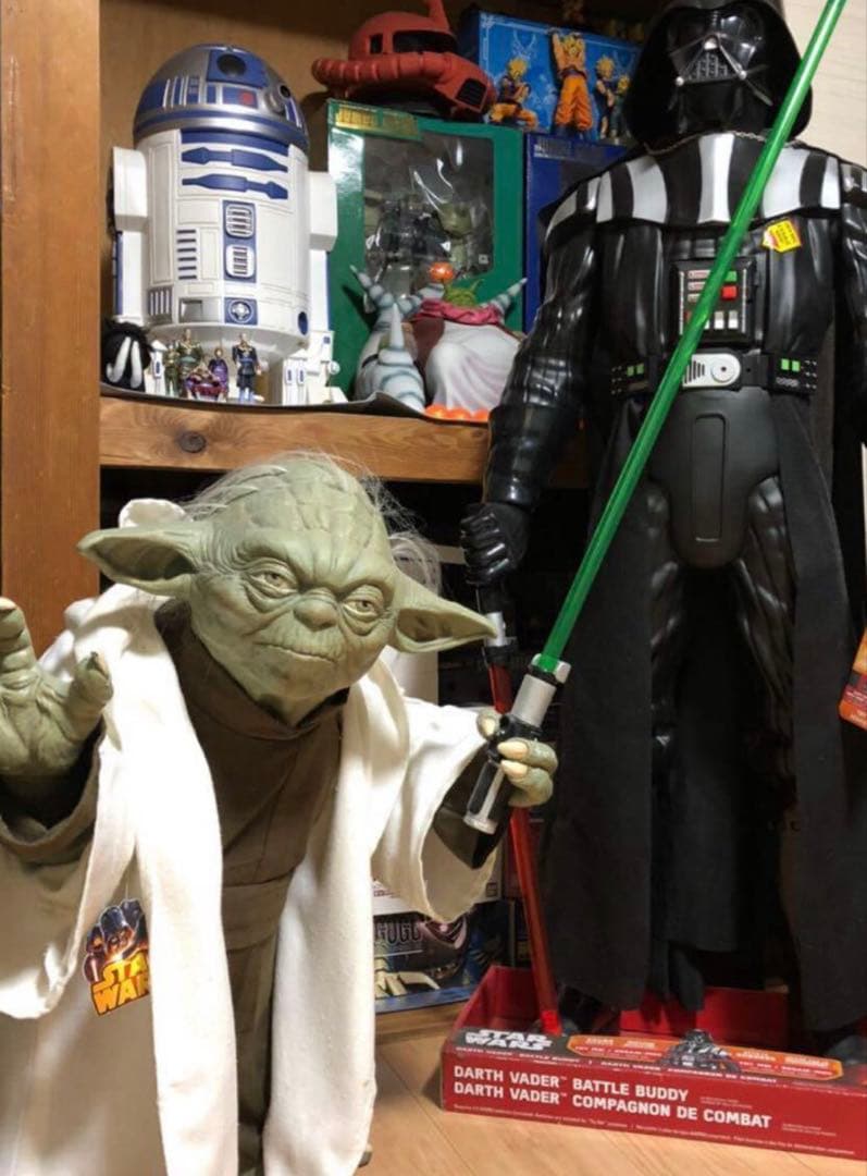 スターウォーズ　ヨーダ　等身大フィギュア　世界限定10000体　シリアルナンバー