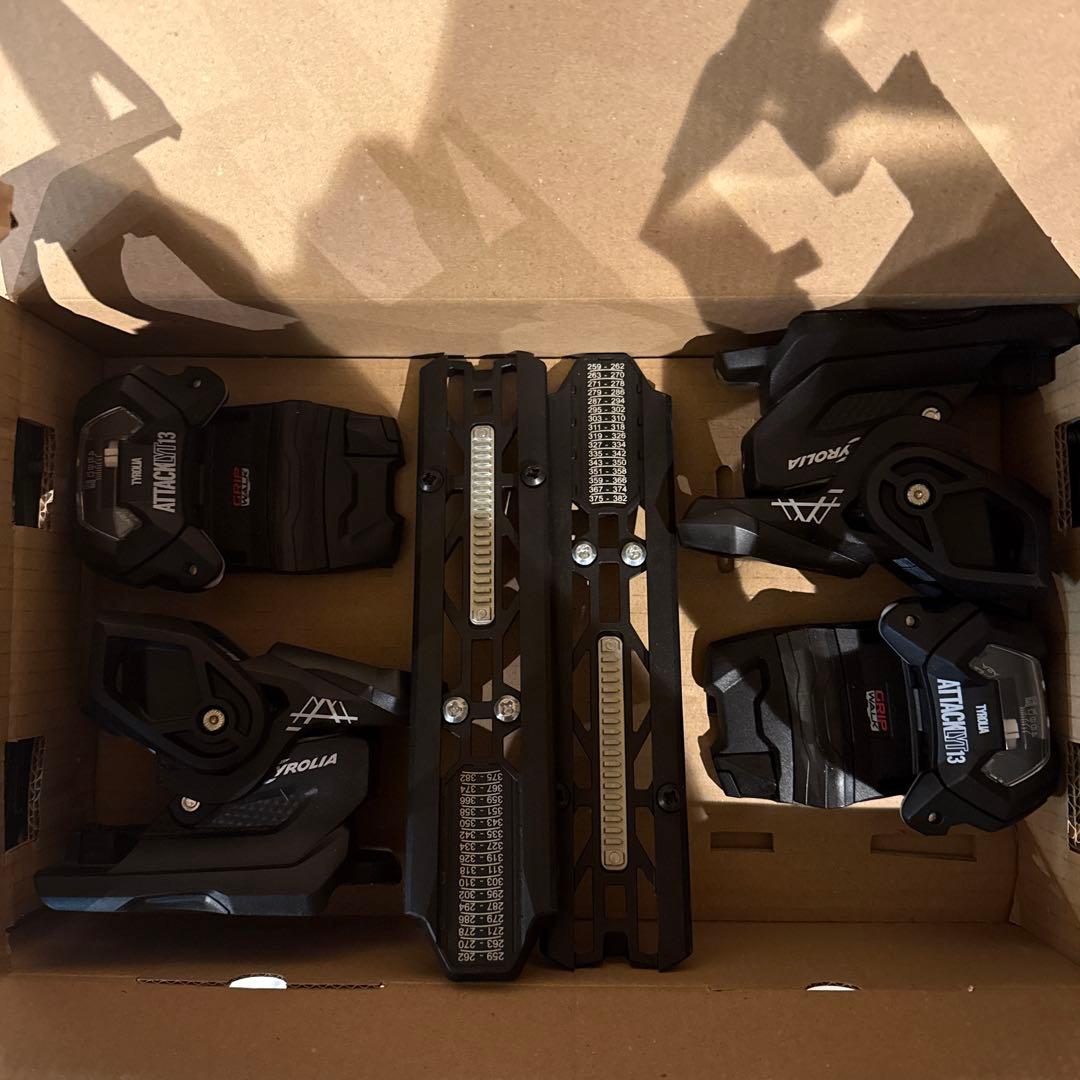 新品未使用Tyrolia Attack LYT 13 GW DEMOブレーキ95