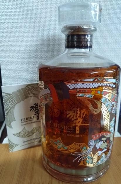 【米国限定品】 響ジャパニーズハーモニー 30周年記念 意匠ボトル