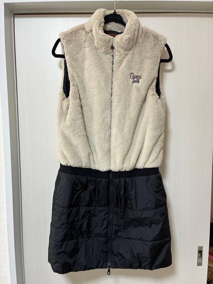BEAMS GOLF ビームスゴルフ　ベージュ ダウンベスト スカート