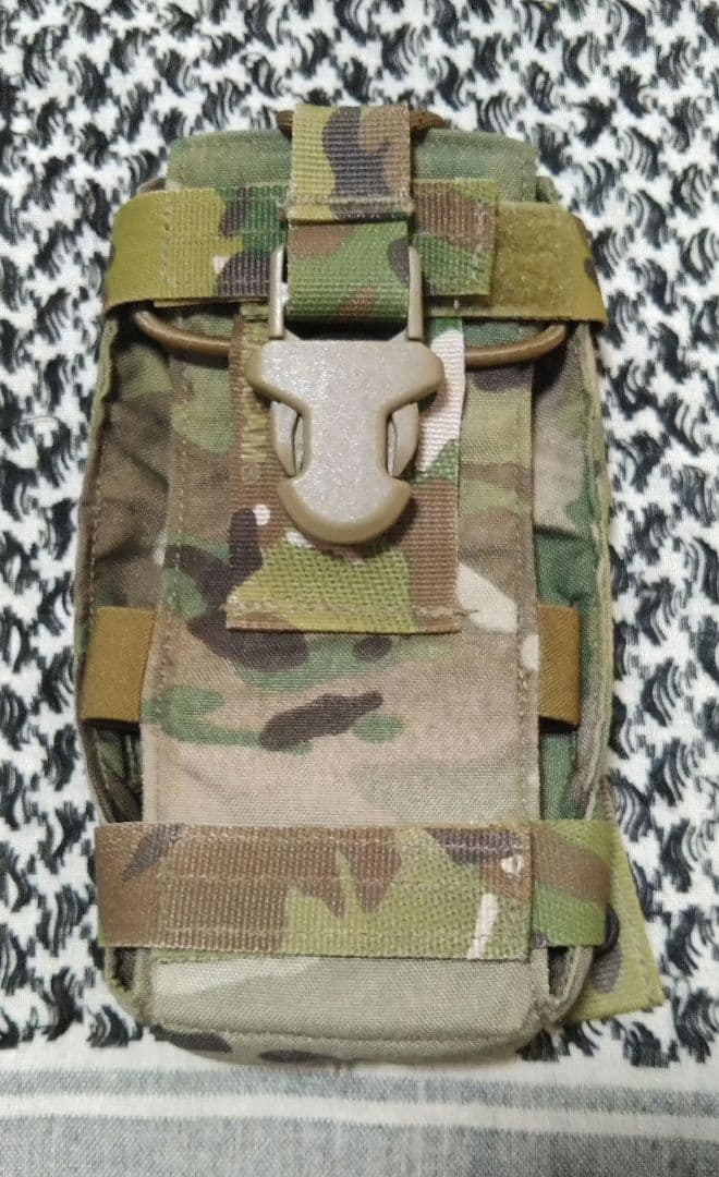 実物 eagle MBITR マルチカム ラジオポーチ SOFLCS V2