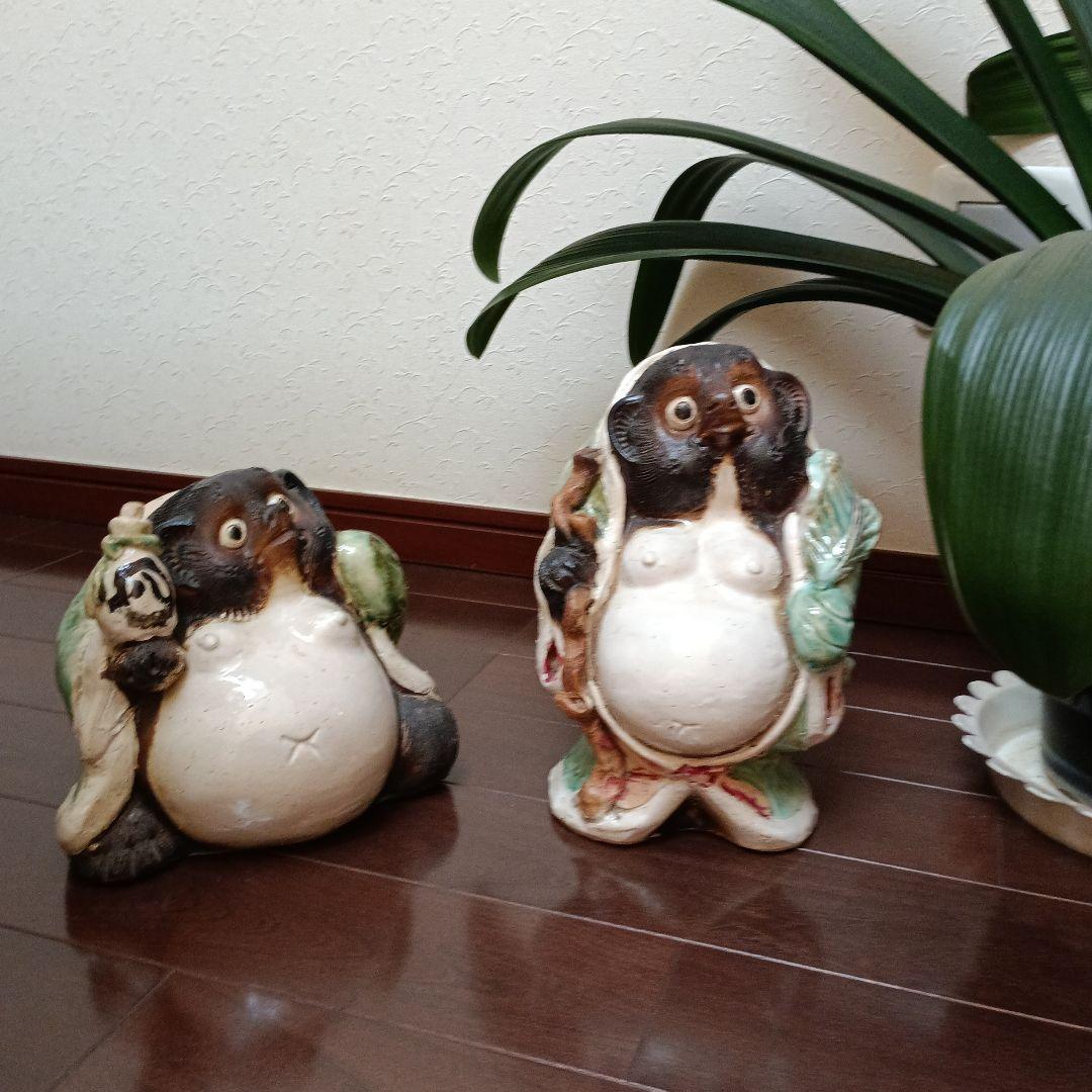 陶器の狸の置物（多色）