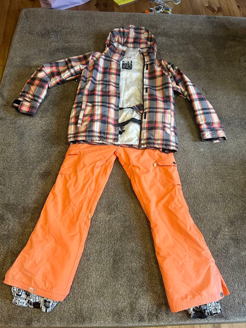 ロキシー　スノボウェア　スキーウェア　サイズM プロテクター付き