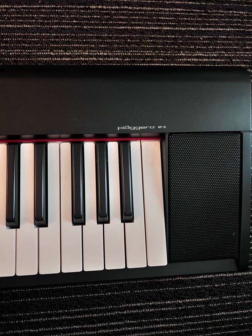超美品！YAMAHA 電子キーボード piaggero ブラック NP-12B